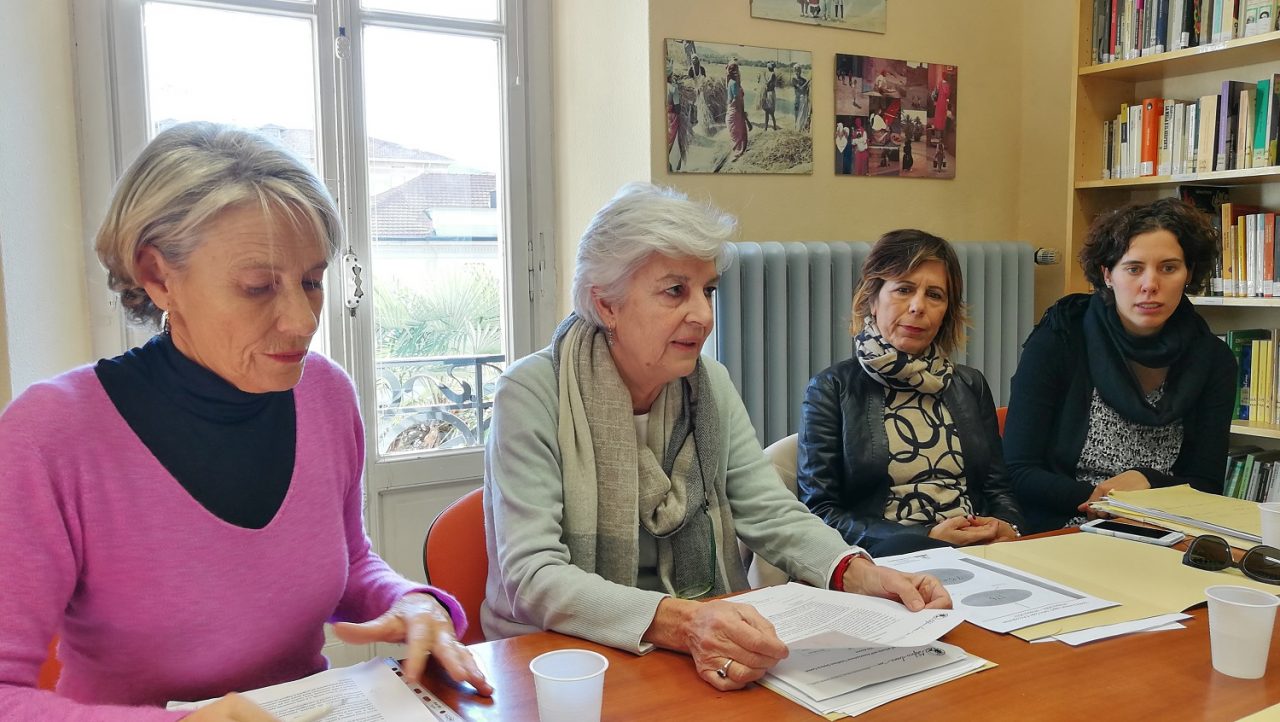 Telefono Donna Como senza fondi da luglio