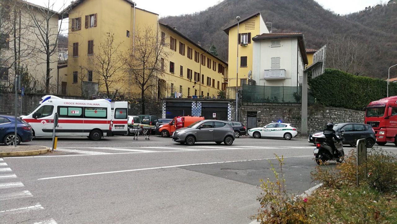 Tamponamento in piazza San Rocco crea lunghe code FOTO