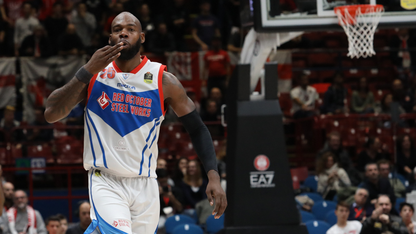 Pallacanestro Cantù sconfitta ma ancora settima