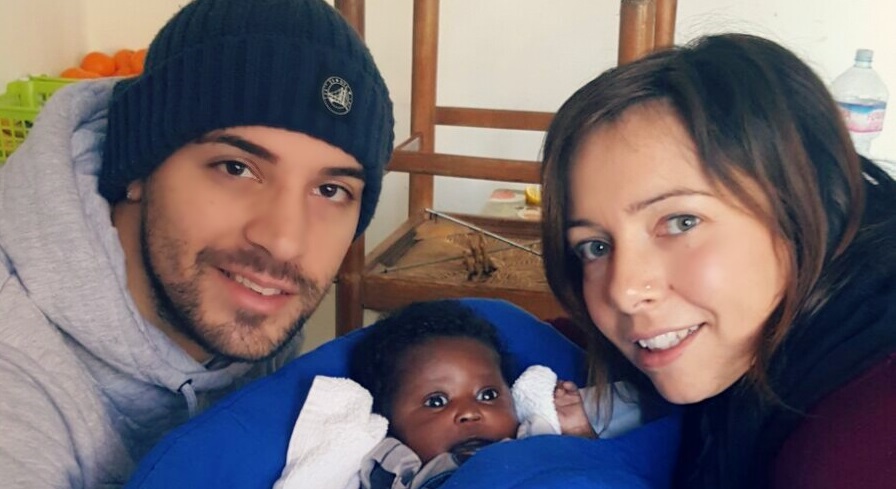 Neonata migrante adottata STORIE DEL 2017