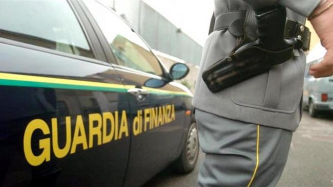 Droga nel trolley di una bimba di 11 anni: presi i narcotrafficanti