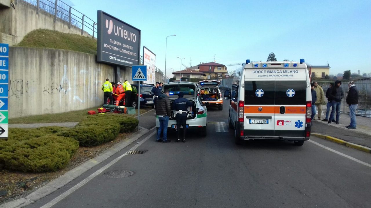 Incidente corso Europa a Cantù, soccorsi in codice rosso FOTO e VIDEO