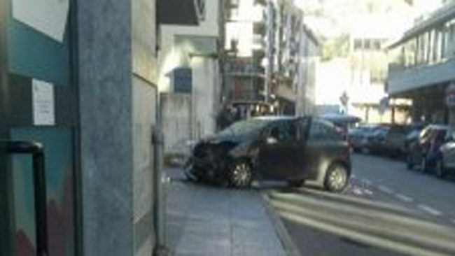 Terrore in piazza a Sondrio “Era ubriaco”