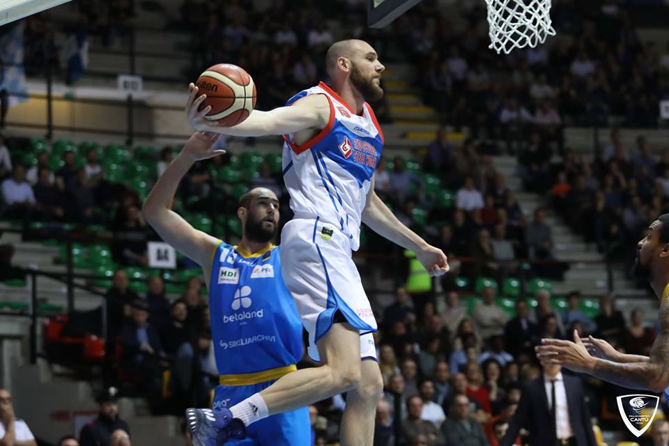 Pallacanestro Cantù domenica sfida Brindisi