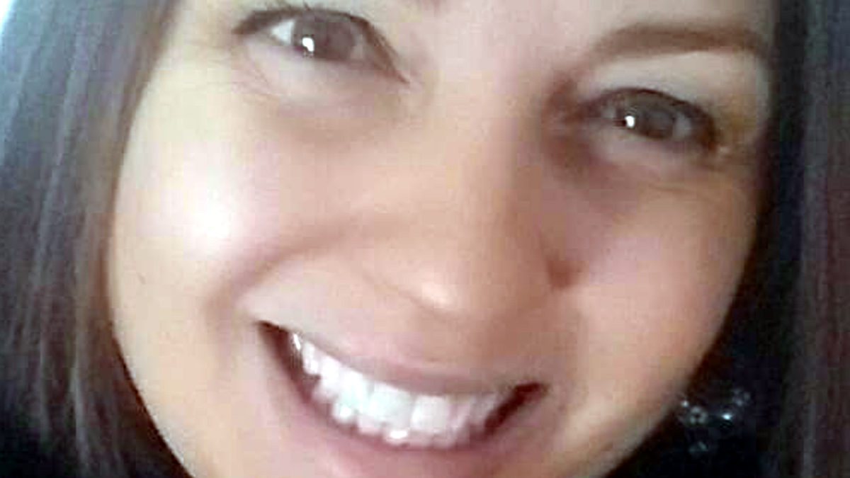 Triste addio a una giovane mamma