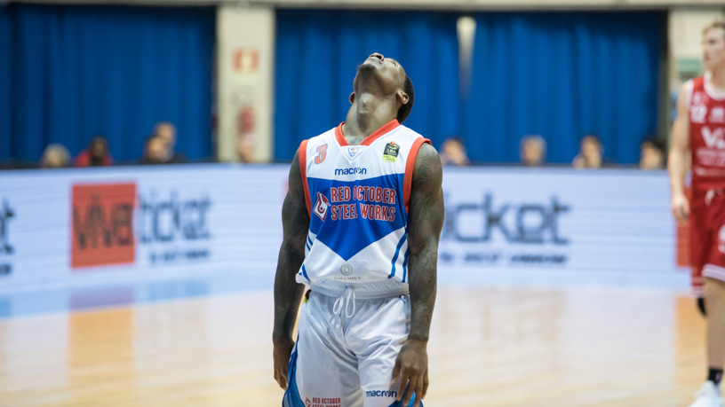 Pallacanestro Cantù niente da fare: Venezia è troppo forte