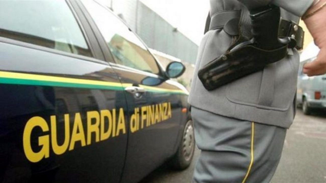 Corruzione, frode e riciclaggio: sequestrati beni per 14,7 milioni di euro