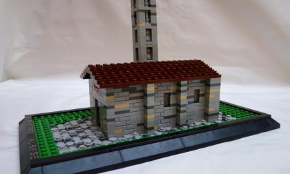 Another brick in Albese, Lego di scena al "Cubo"