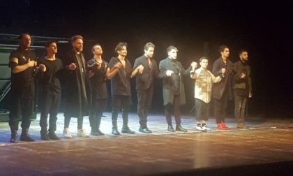 La Paranza dei bambini di Saviano ha debuttato al Teatro Sociale FOTO