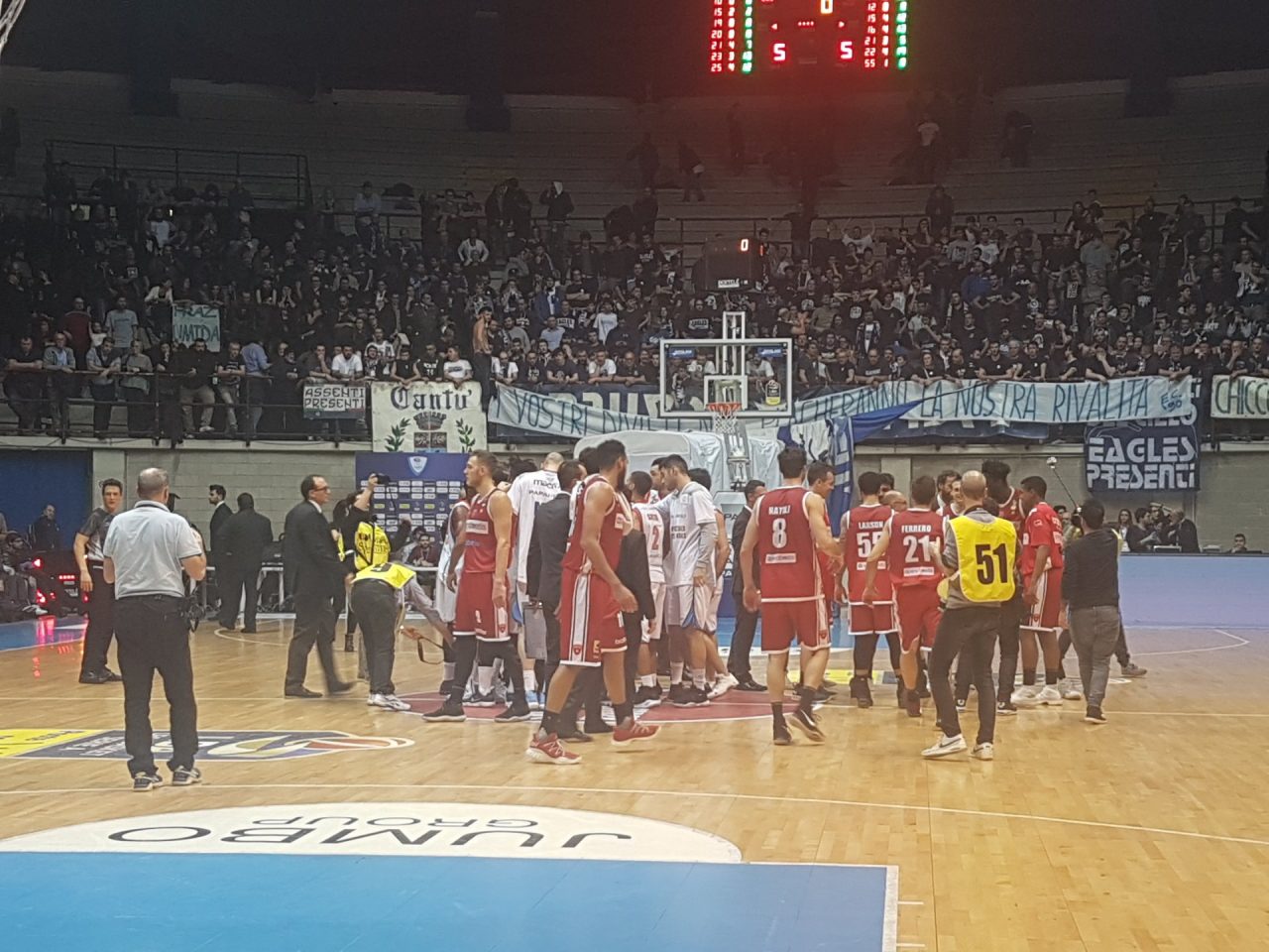 Derby amaro per Cantù, vince Varese