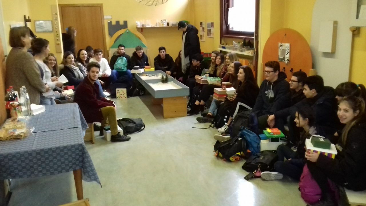 Studenti Melotti realizzano pre libri per il nido
