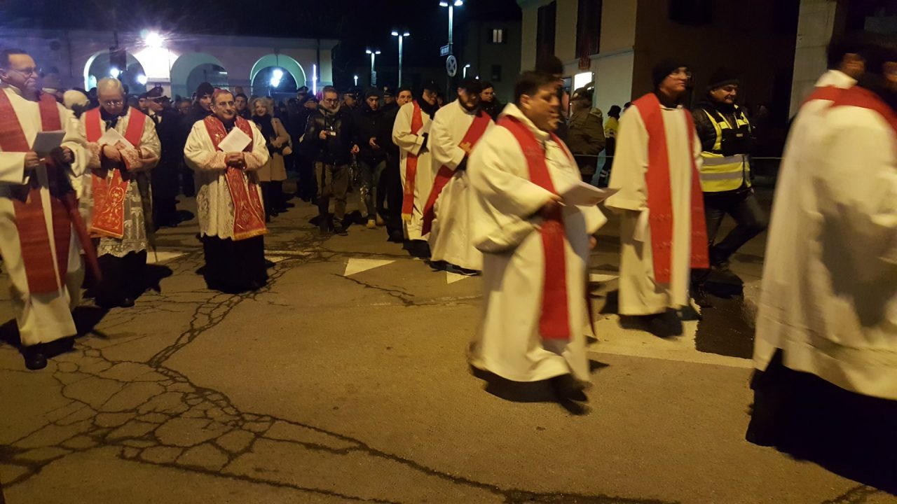 Delpini fa tappa a Mariano Comense