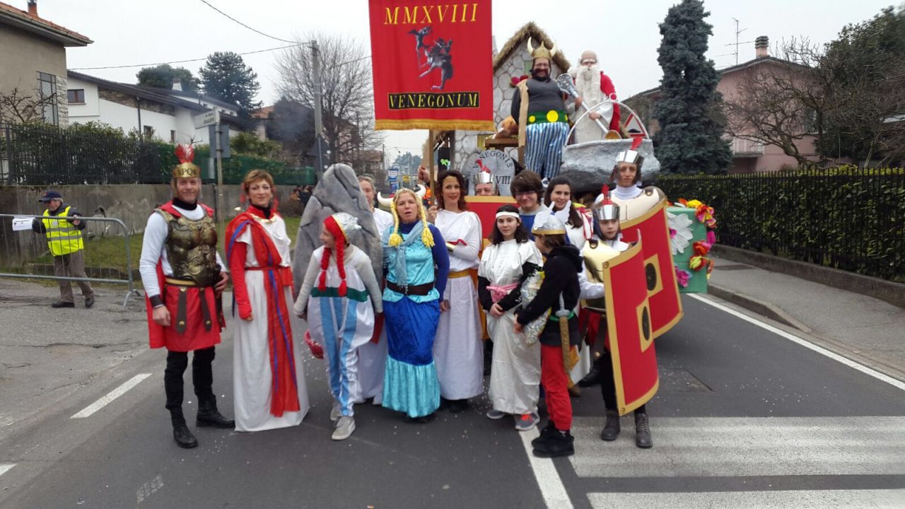 Carnevale a Lurate Caccivio: la sfilata FOTO e VIDEO