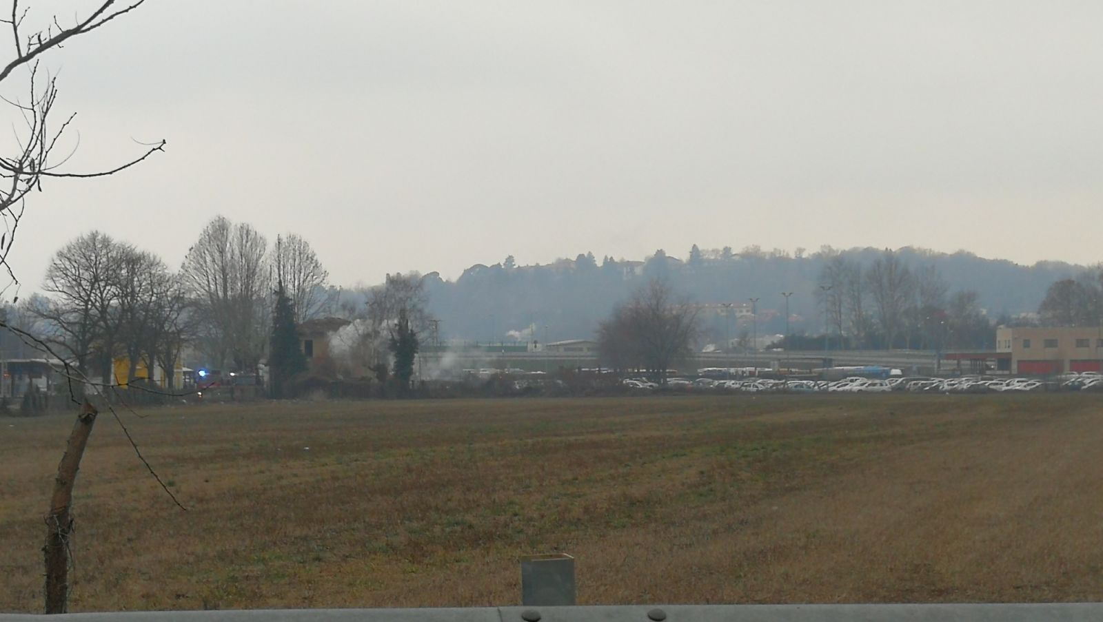 Incendio Como vicino stazione (6)