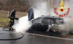 Auto in fiamme a Fino Mornasco FOTO