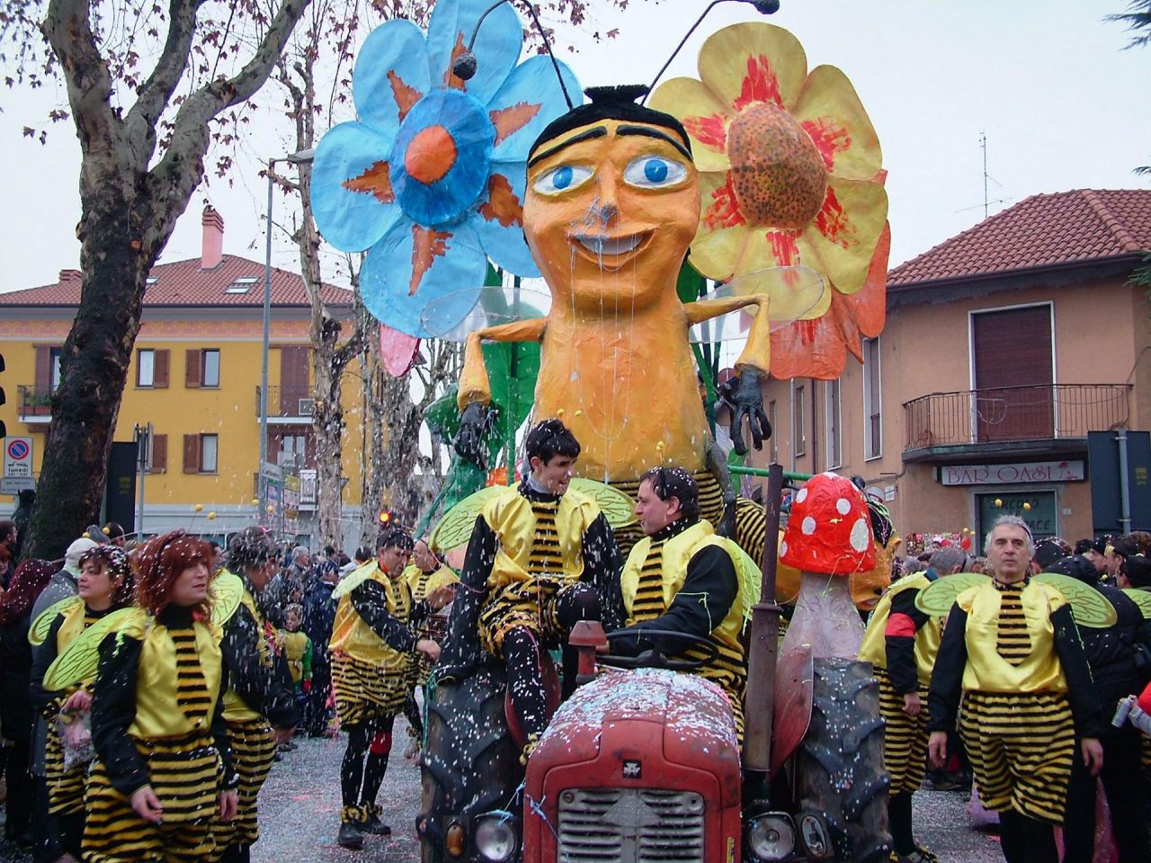 Carnevale in anticipo a Turate