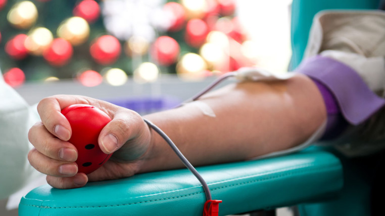 Daniele, donatore di sangue da 20 anni, è il primo a sfruttare i nuovi macchinari del Fatebenefratelli