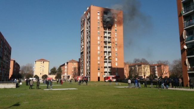 Ragazzino morto a Milano il palazzo è quello dell’omicidio La Rosa