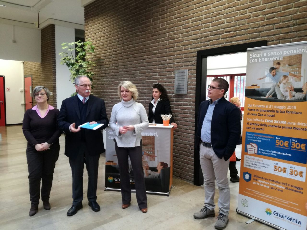 Inaugurata nuova sede dello sportello Enerxenia a Erba FOTO e VIDEO