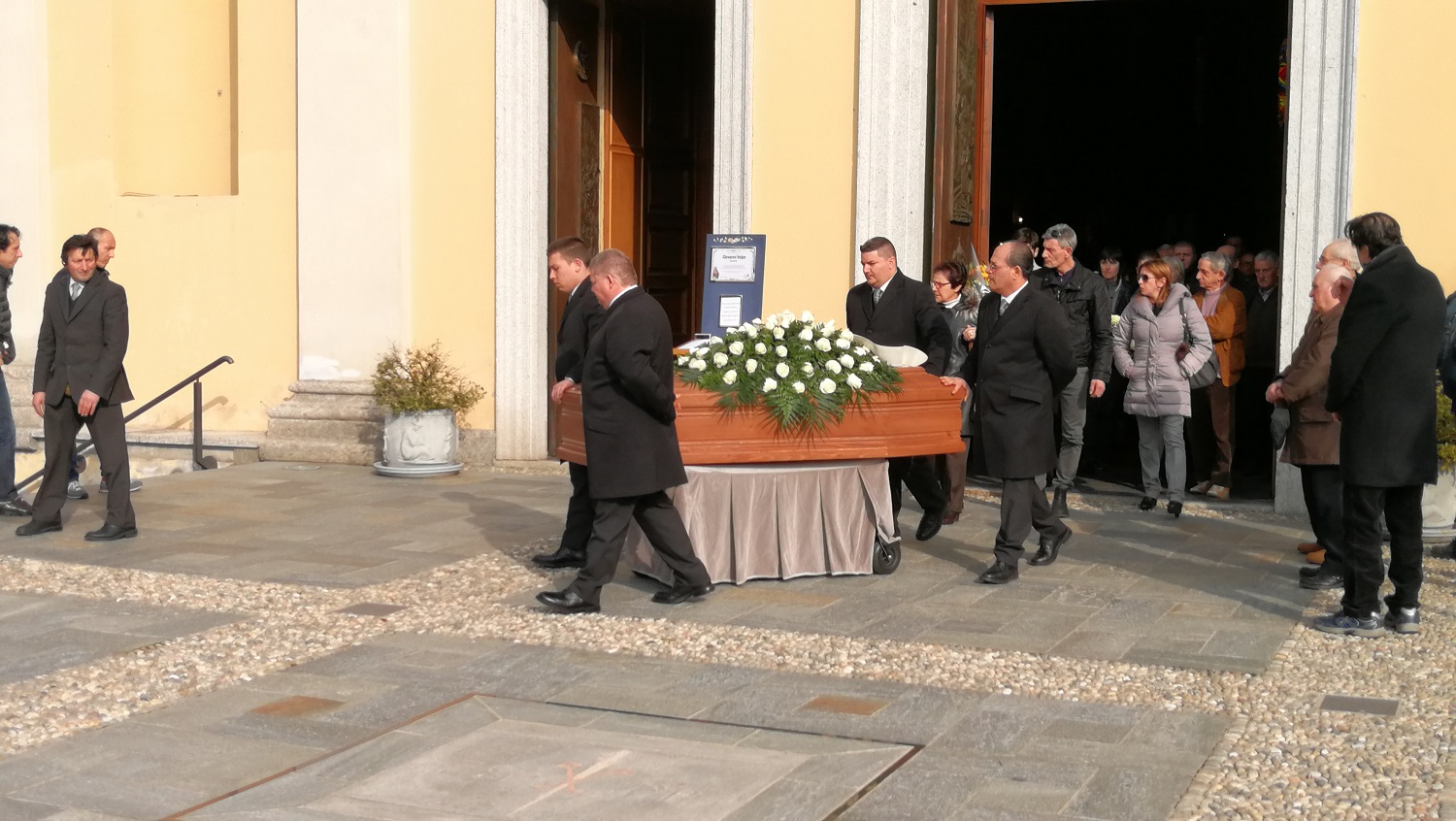funerali giovanni volpe