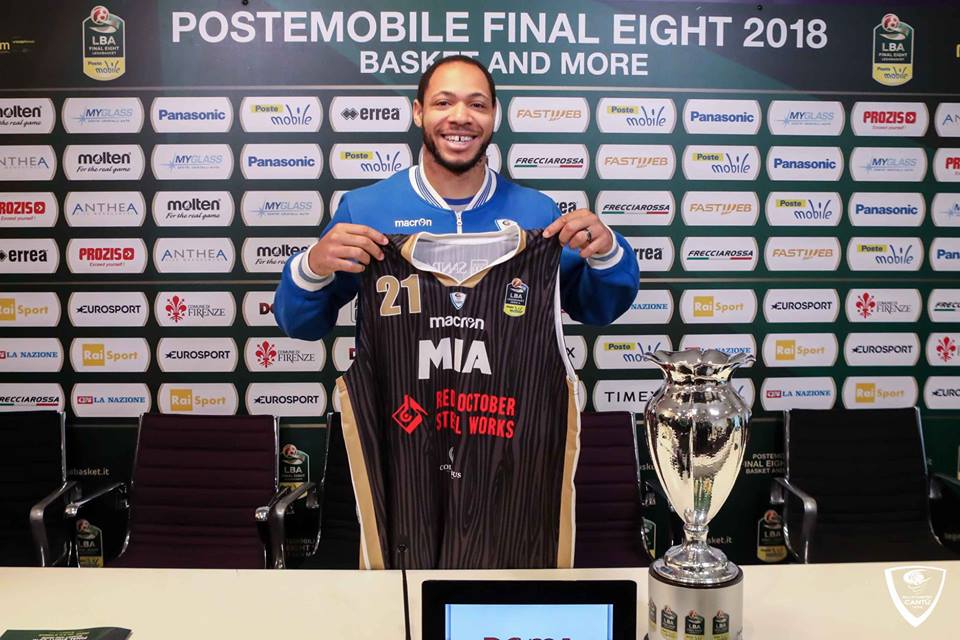 Pallacanestro Cantù prenotazioni delle divise di Coppa Italia