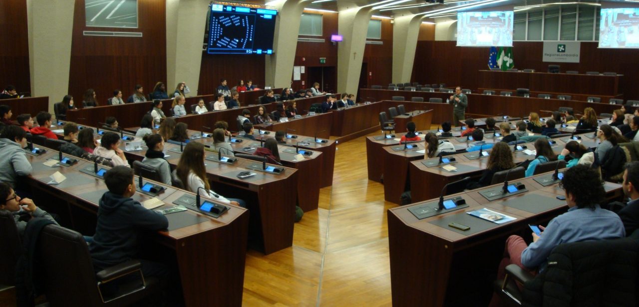 Studenti di Tavernerio e Albese con Cassano in visita al Consiglio Regionale