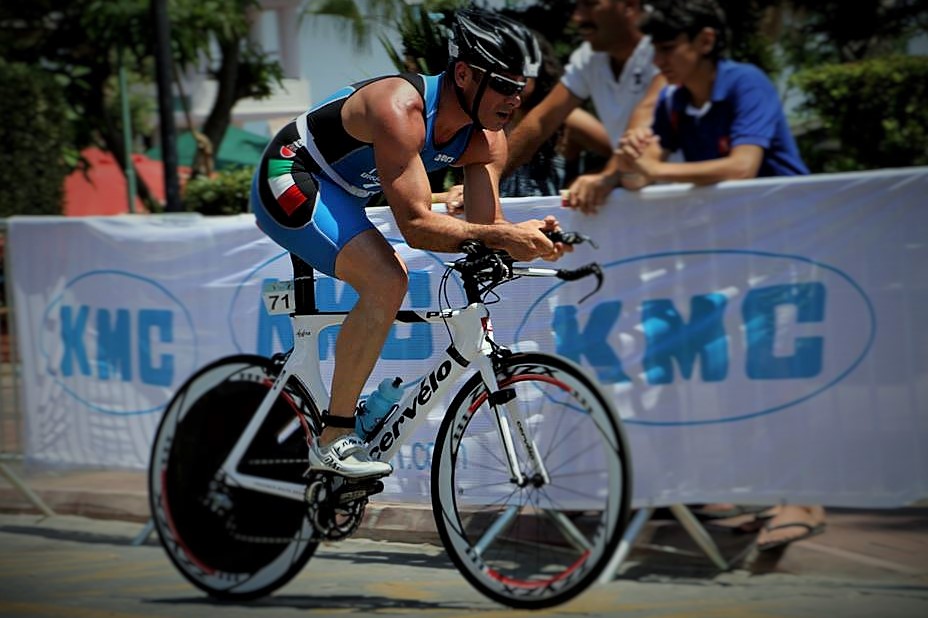 Il campione paralimpico Andrea Devicenzi incontra i ragazzi comaschi