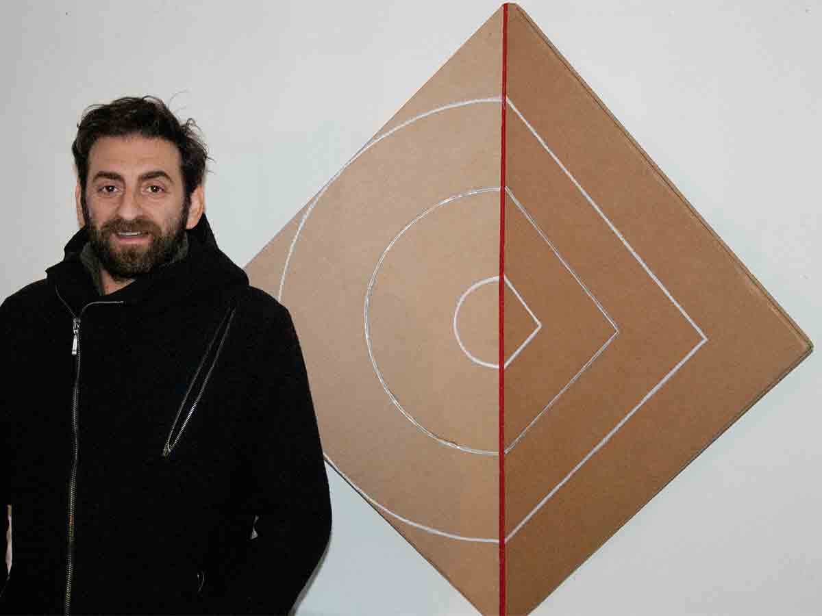 Artista cabiatese presente alla mostra benefica cARTone riciclato ad Arte
