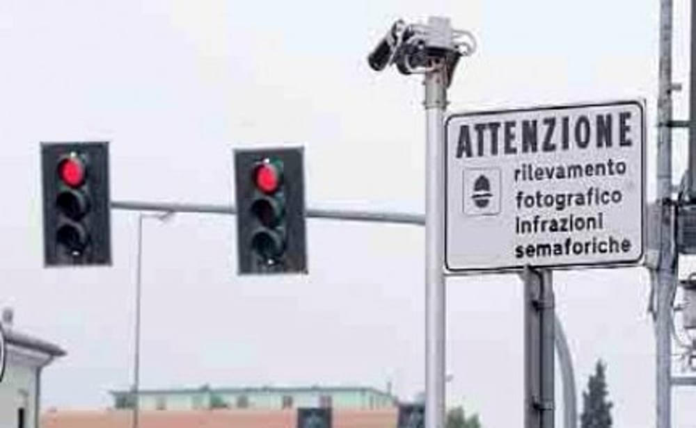 Due nuovi photored a Cantù il Codacons polemizza