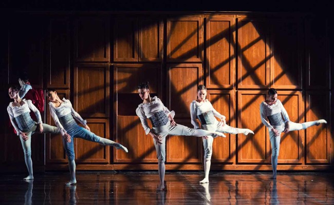 Appuntamenti al Teatro Sociale: da Dirty Dancing a Terra Matta