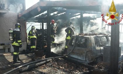 Incendio a Lipomo fiamme in una baracca