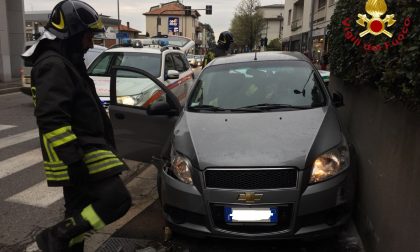 Incidente a Cantù soccorsi in via Fossano FOTO