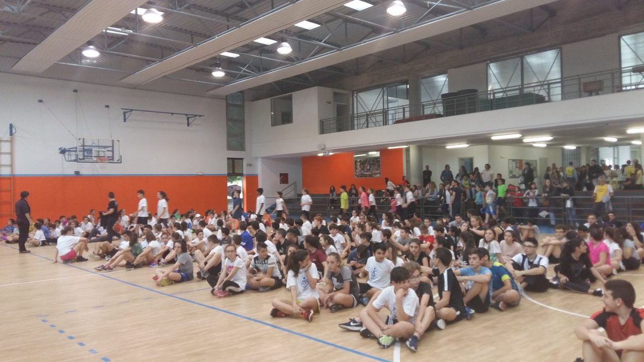 Giornata motoria a Turate: sport e divertimento alle medie