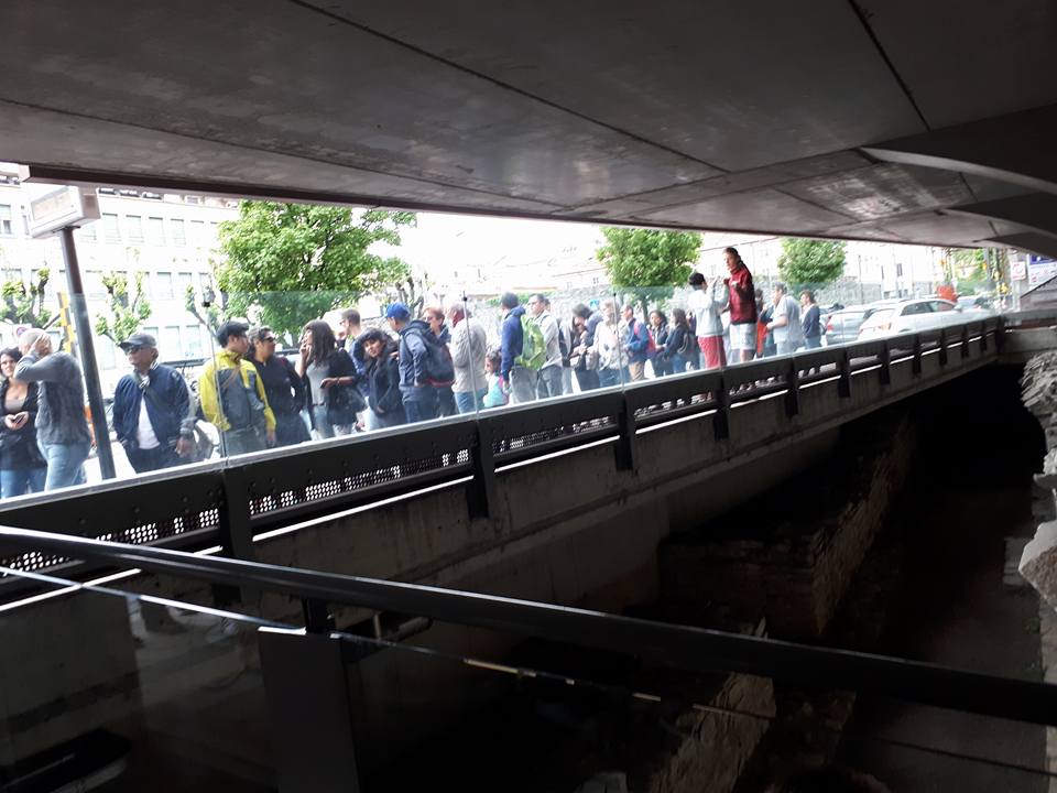 All’autosilo Valduce un’ora per pagare il parcheggio