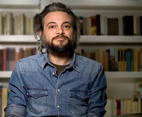 Incontro con Camurri: lo scrittore racconta «A misura d’uomo»