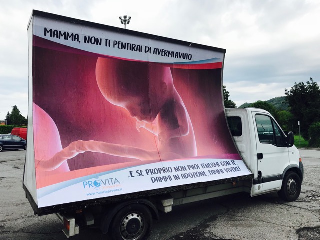 Nel Comasco la campagna contro l’aborto