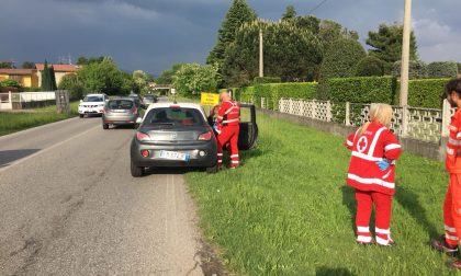 Scontro auto moto a Lurate Caccivio FOTO