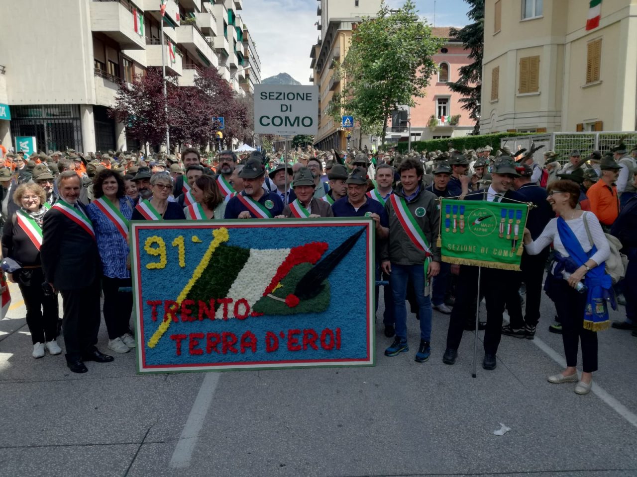Adunata alpini Trento Presente la Fanfara di Olgiate Comasco