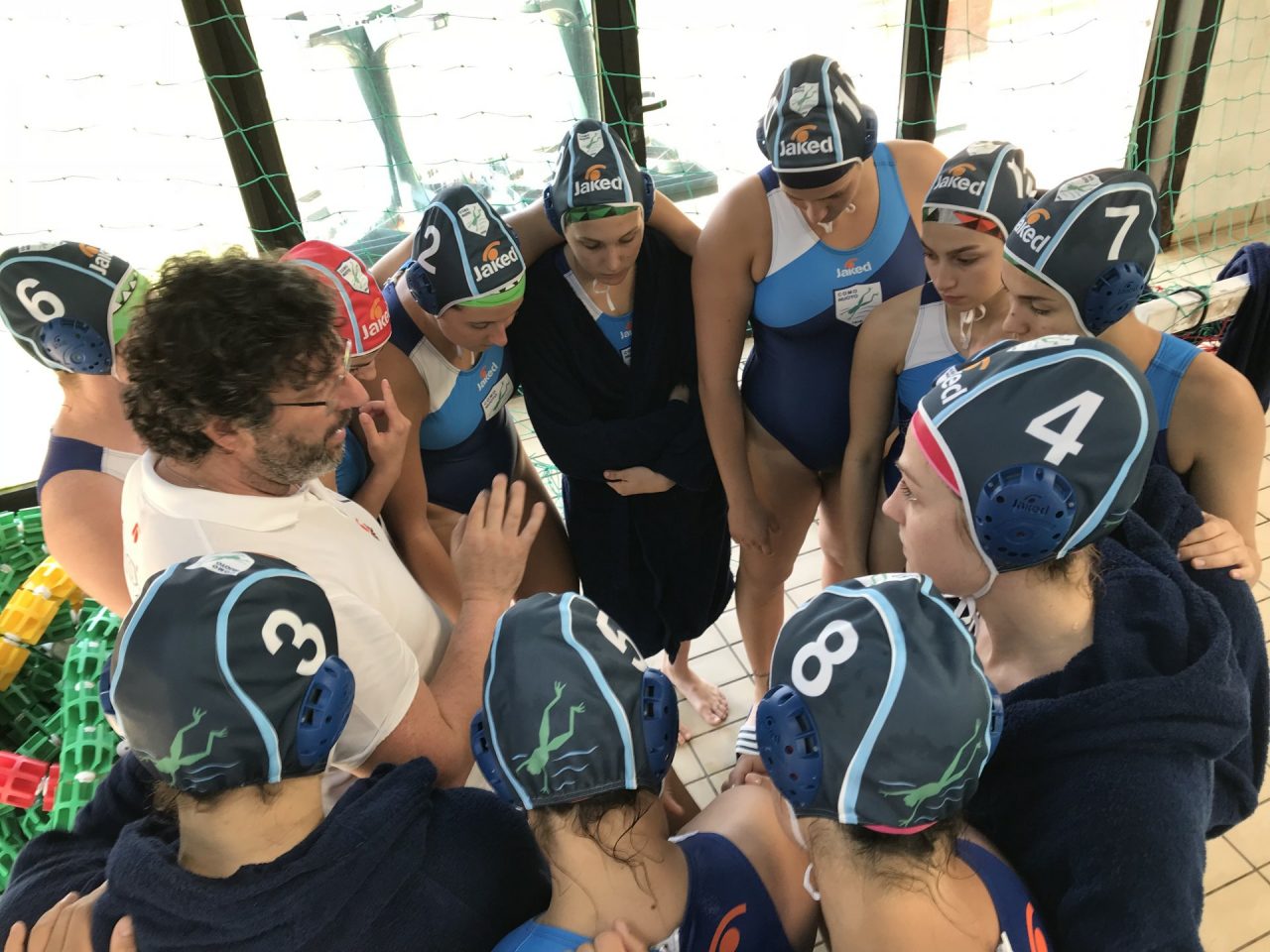 Pallanuoto Femminile Rane Rosa pari in Sardegna