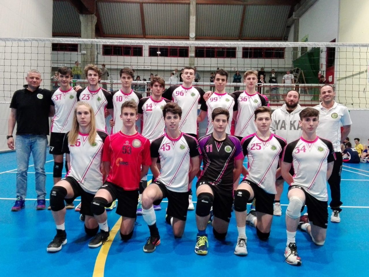 Yaka Volley Under 18 domina le qualificazioni della fase regionale
