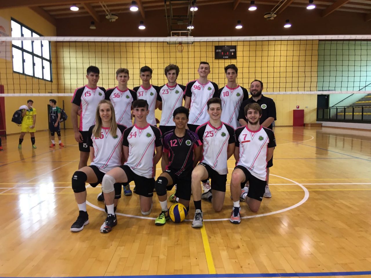 Pallavolo Olgiate lo Yaka domina il match e vince