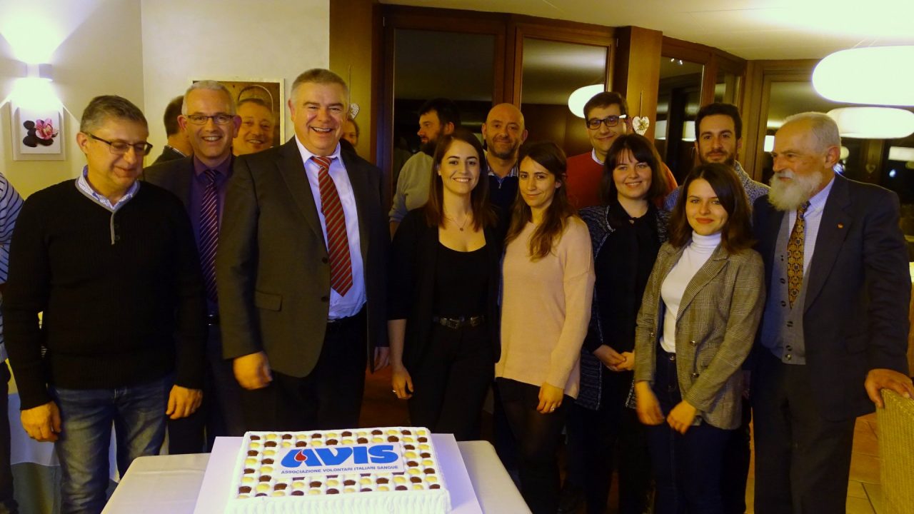 Avis a teatro per la donazione del sangue