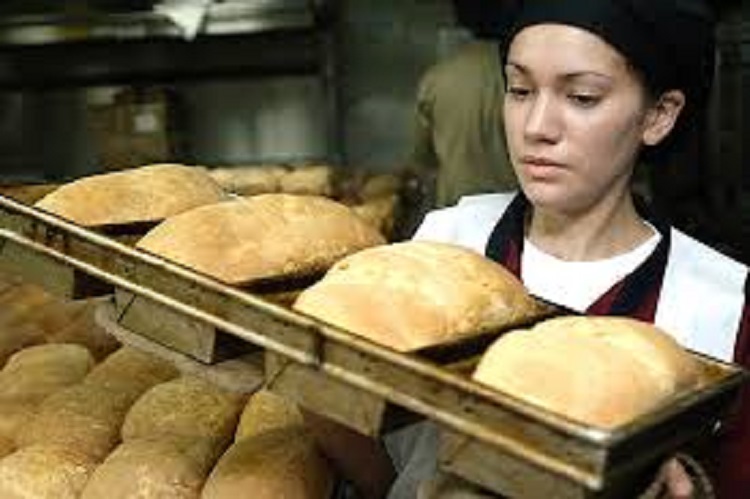 Un corso di cucina per aiutare persone emarginate