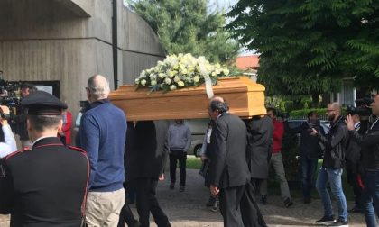 Massimo Bossetti al funerale della mamma Ester
