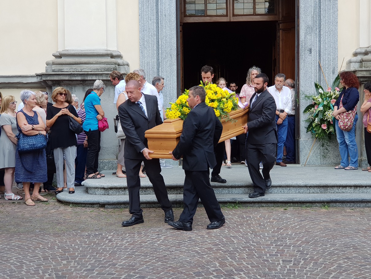 Addio Chiara Corti  l’ultimo commosso saluto