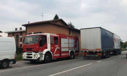 Incidente Carugo coinvolto un mezzo pesante FOTO e VIDEO