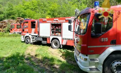 Incendio a Cucciago: in fiamme una cascina in disuso