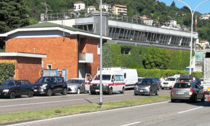Scontro auto moto a Como, ferito un 88enne FOTO