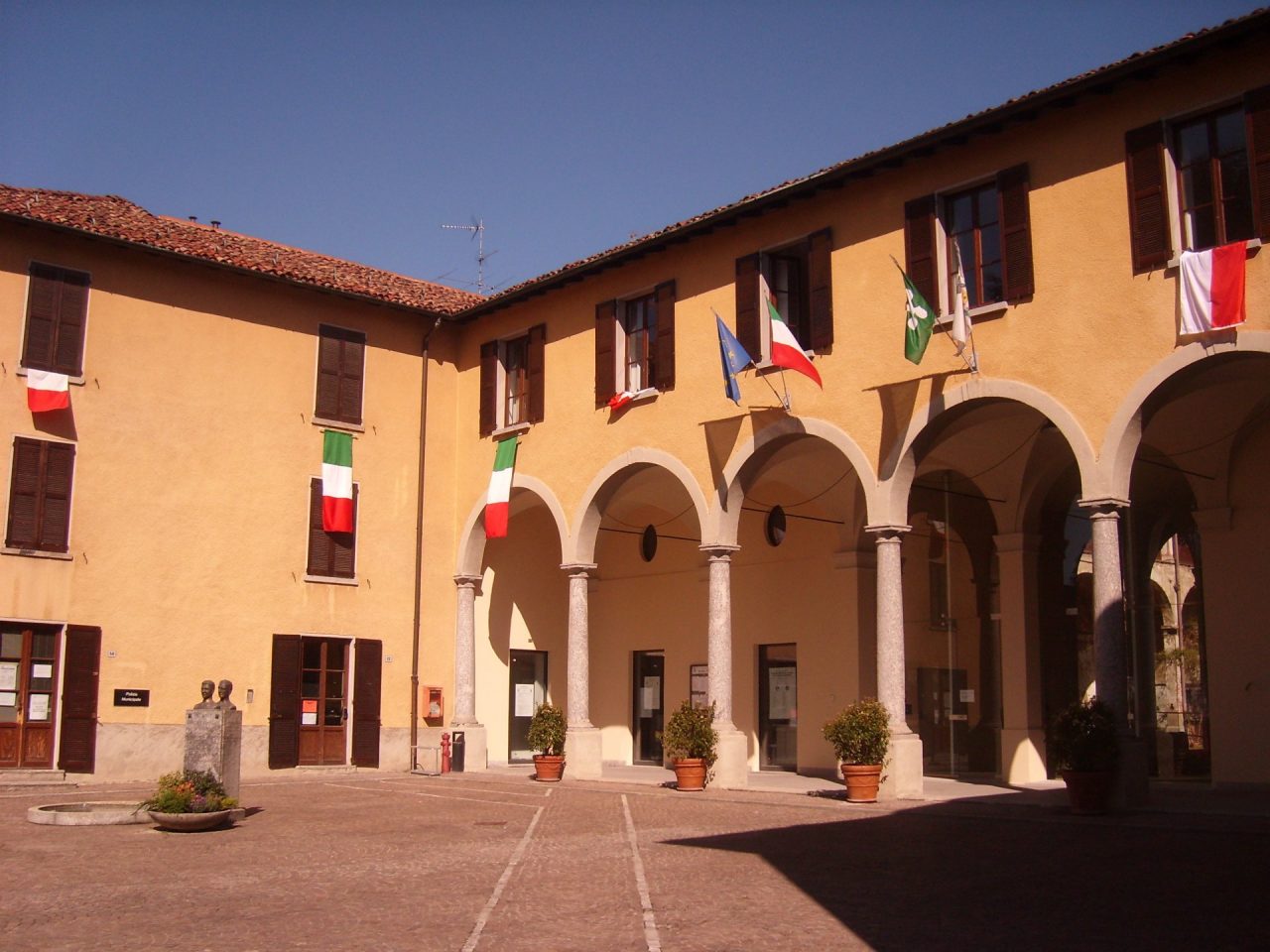 Elezioni Comunali 2018 A Lambrugo sfida tra Costanzo e Dossena