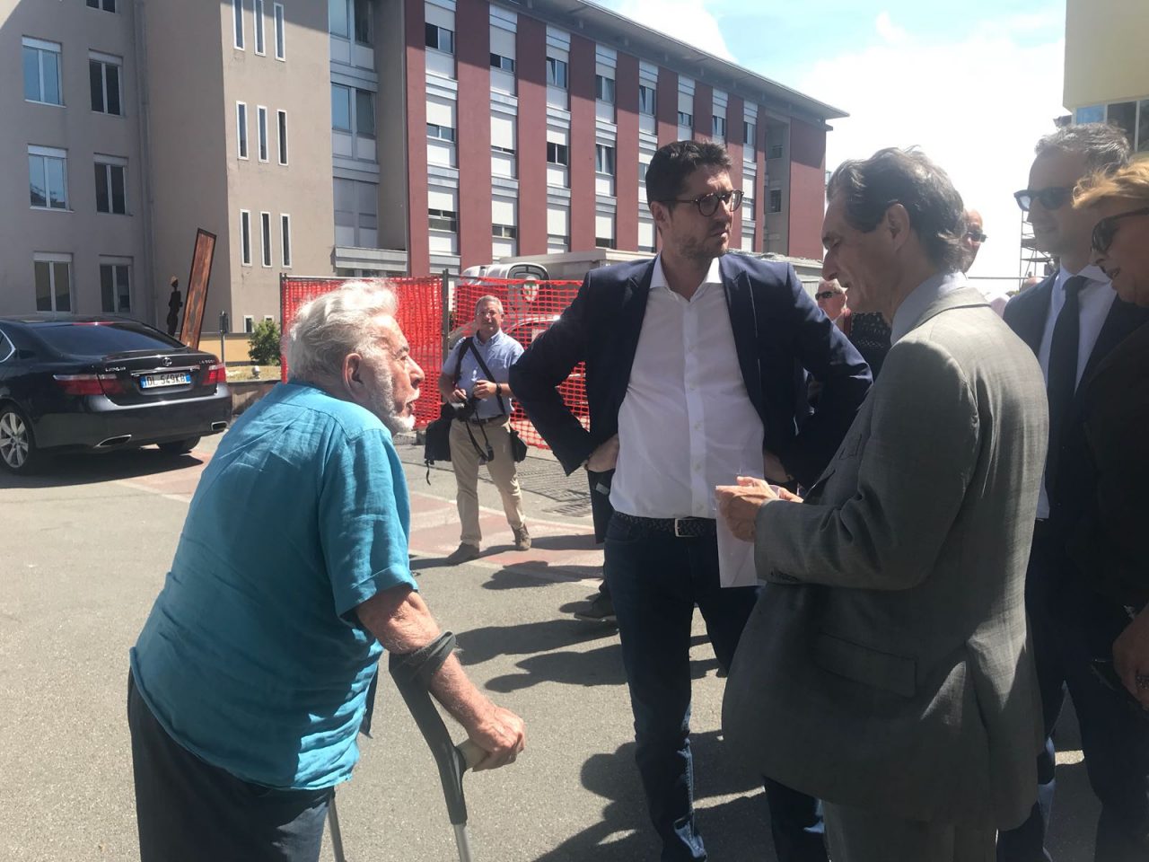 Fontana bloccato da un anziano canturino: attende da anni il contributo regionale per un montascale